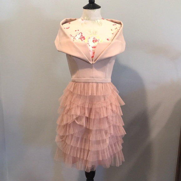 BCBGMaxAzria Dresses & Skirts - BCBGMaxAzaria Marquise dress